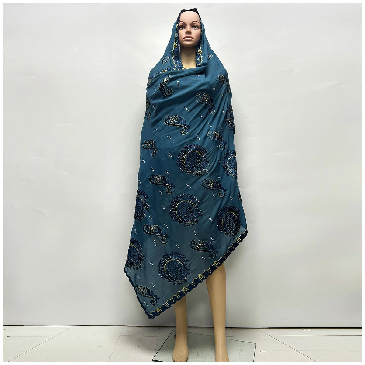 African Women Hijab Muslim Scarf High Quality 100% Cotton Fabric Rayon Cotton Thread Eembroidered Scarf Dubai Excellent Style