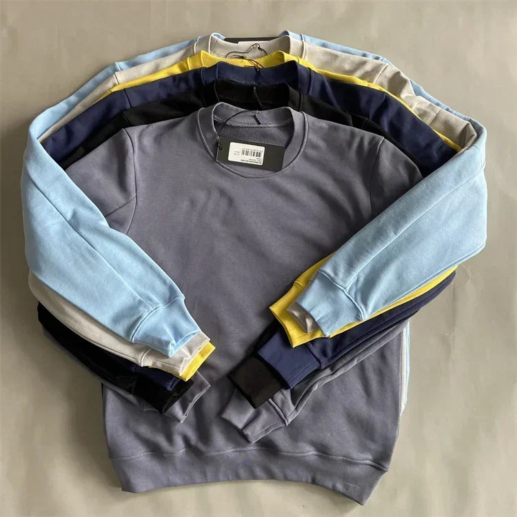 Men's Round Neck Sweater with Zippered Pocket